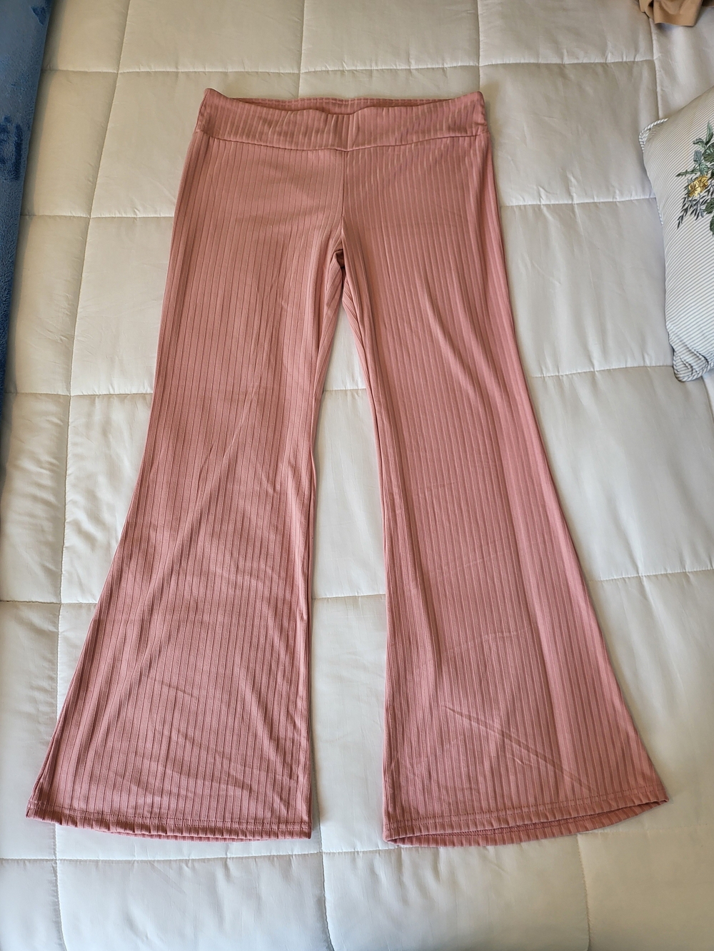 No Boundaries Junior's XXXL/21 Ribbed Flare Leggings - Dusty Pink, NWOT